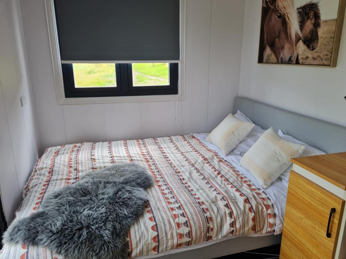 Tiny - Redbird Farm stay